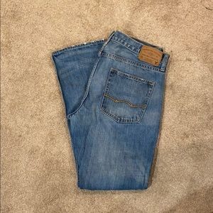NWOT American Eagle Jeans!!